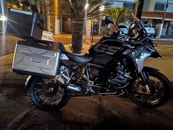 BMW R 1250 GS ADVENTURE PREMIUM BMW R 1250 GS ADVENTURE PREMIUM